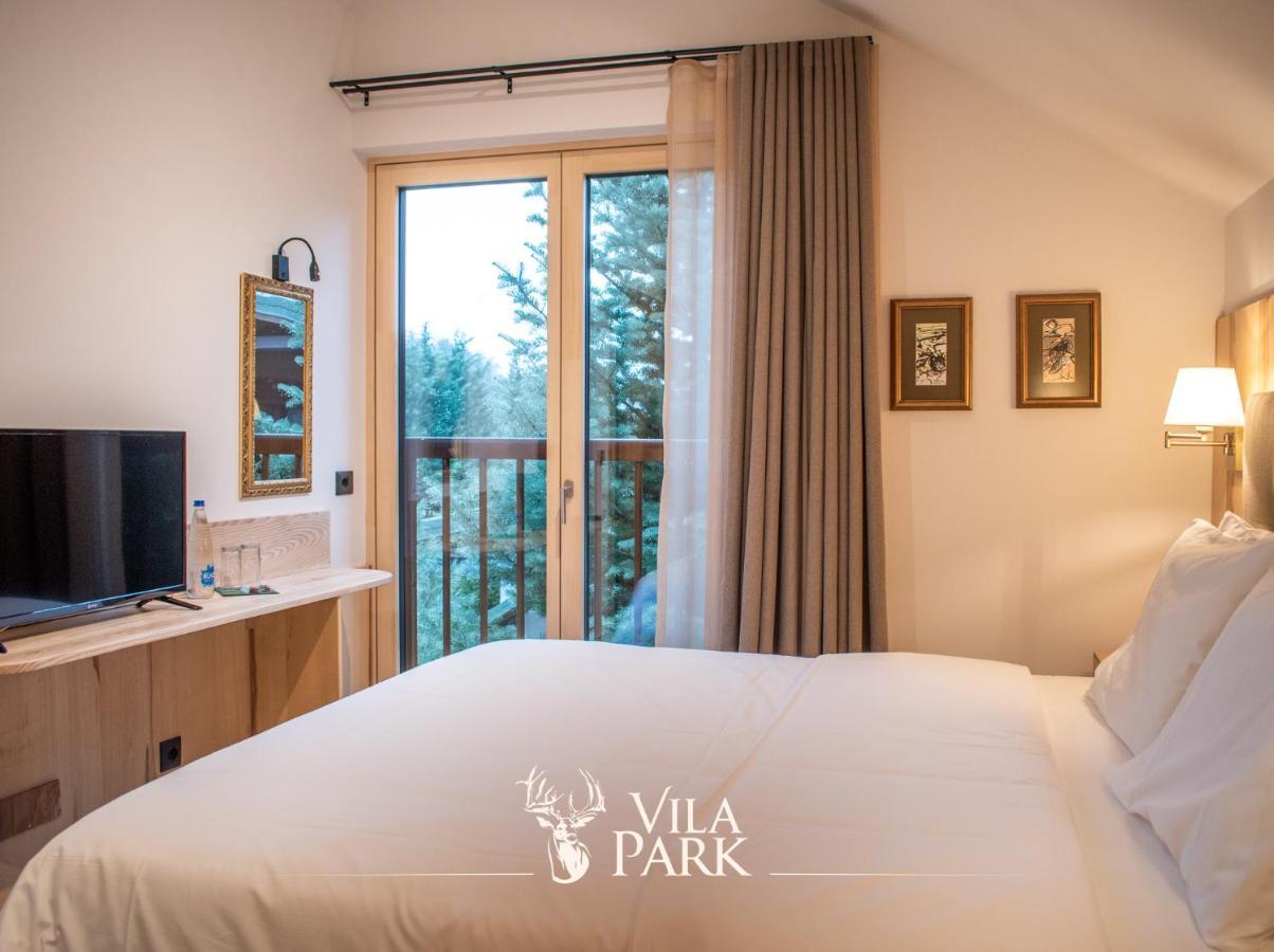 Vila Park Bujtina Hotel พริเซรน ภายนอก รูปภาพ